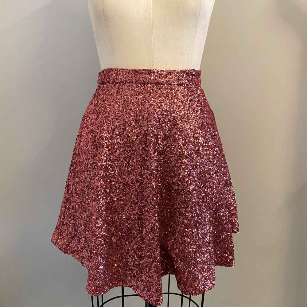 Zara magenta sequin skirt. Size small with side zipper